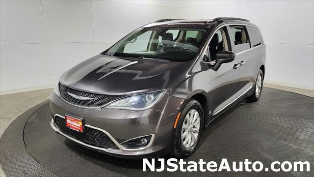 used 2017 Chrysler Pacifica car, priced at $11,800