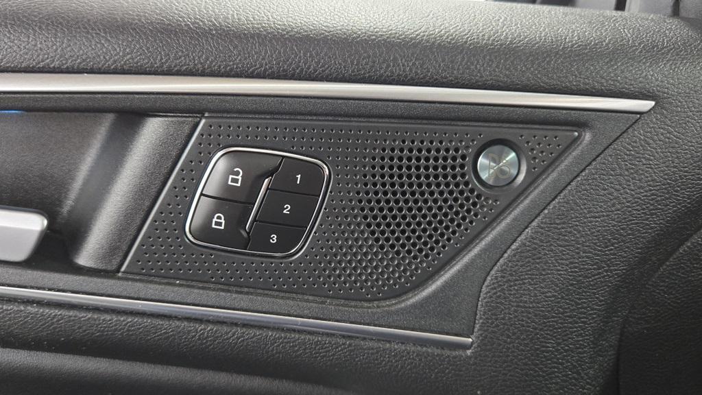 used 2023 Ford Edge car, priced at $20,785