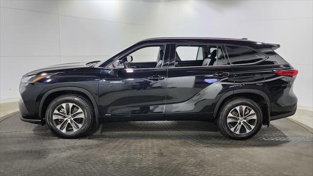 used 2021 Toyota Highlander Hybrid car, priced at $30,150