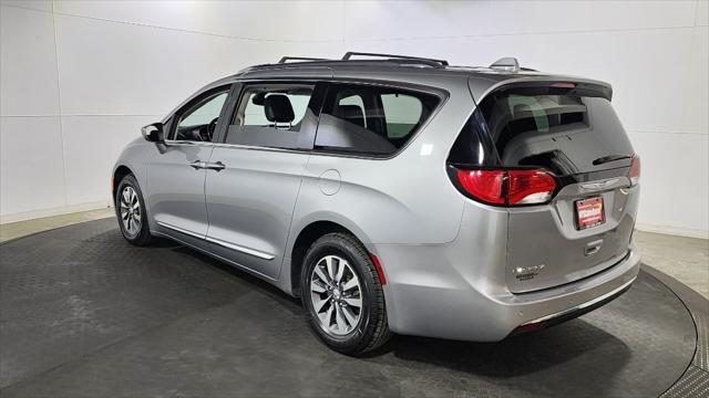 used 2020 Chrysler Pacifica car, priced at $19,990