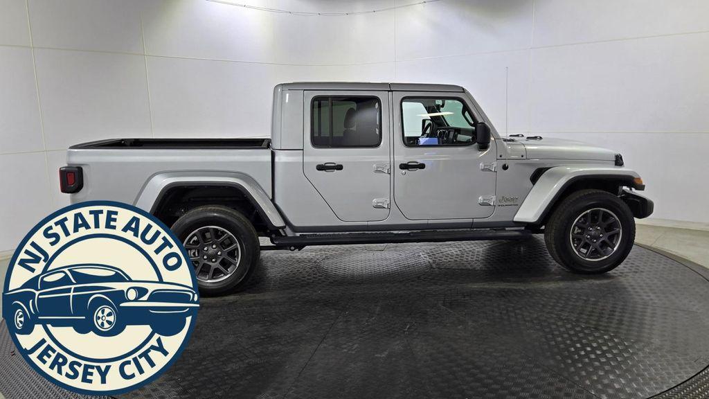 used 2023 Jeep Gladiator car, priced at $25,887
