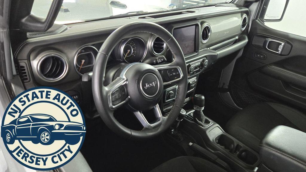 used 2023 Jeep Gladiator car, priced at $25,887