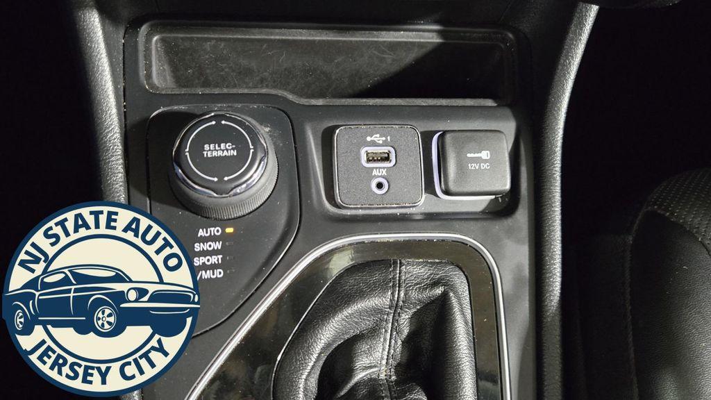 used 2022 Jeep Cherokee car, priced at $21,850
