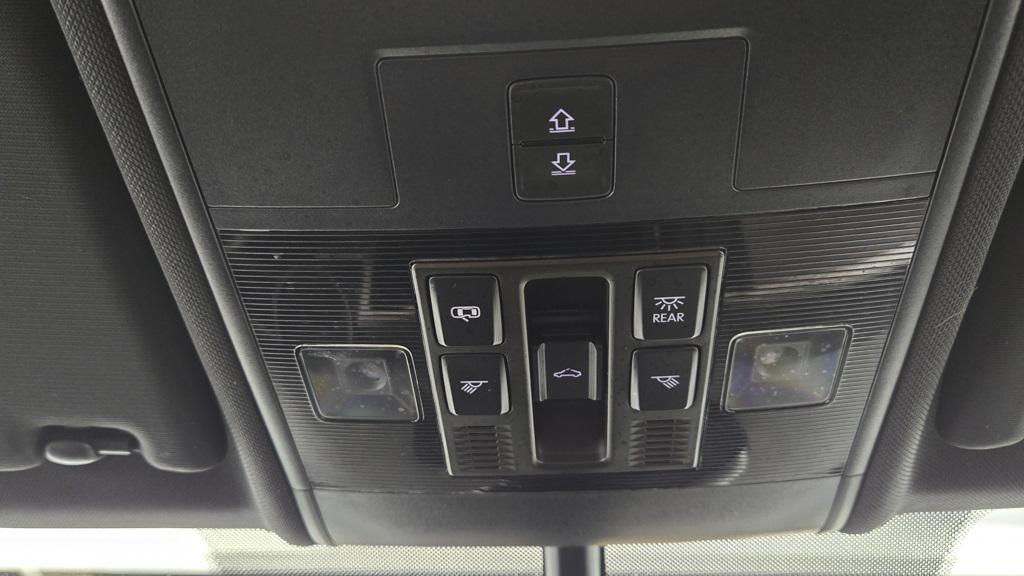 used 2021 Volkswagen Atlas Cross Sport car, priced at $19,185