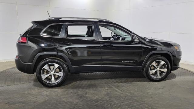 used 2019 Jeep Cherokee car, priced at $15,895