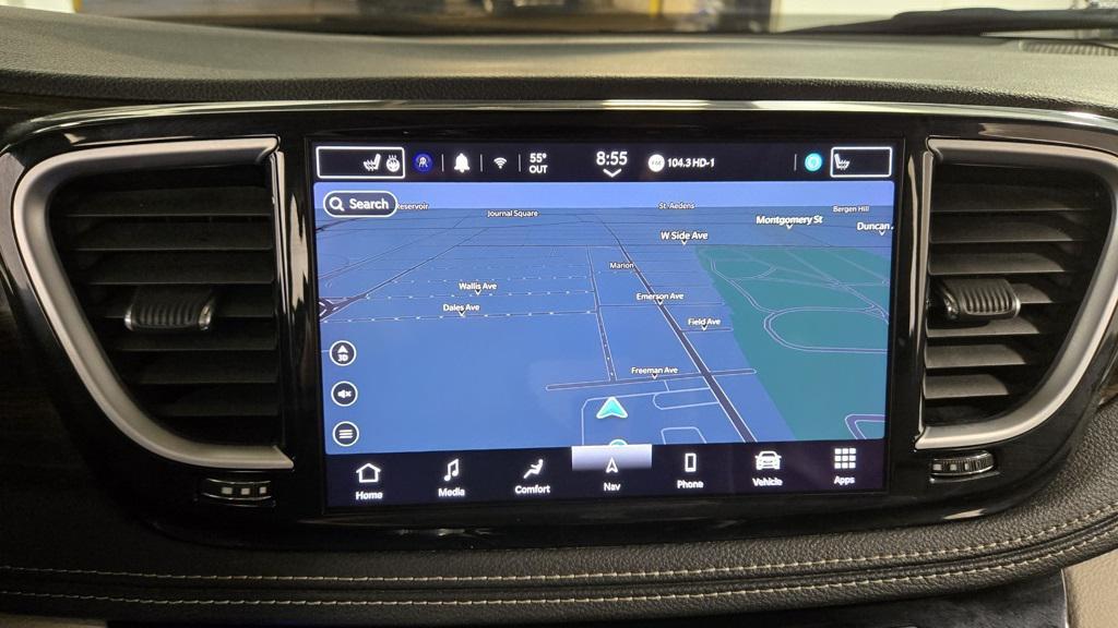 used 2023 Chrysler Pacifica car, priced at $21,914