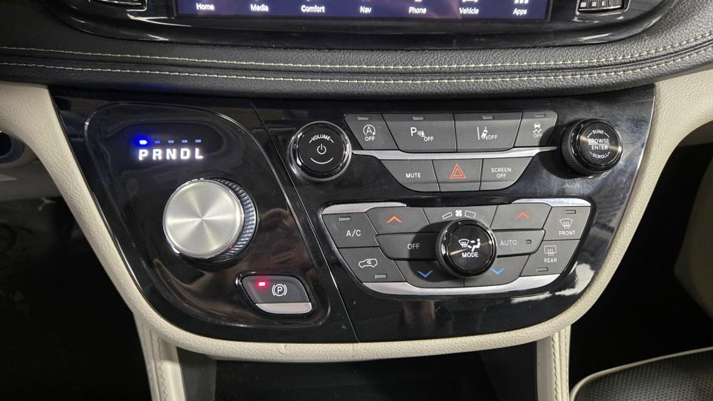 used 2023 Chrysler Pacifica car, priced at $21,914