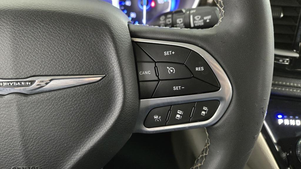 used 2023 Chrysler Pacifica car, priced at $21,914