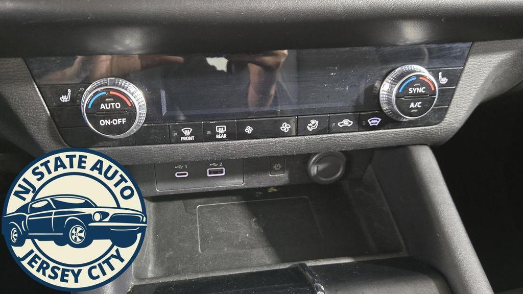 used 2024 Mitsubishi Outlander car, priced at $21,398