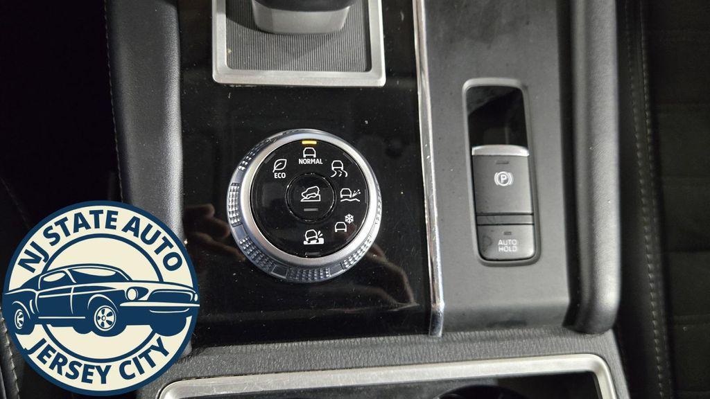 used 2024 Mitsubishi Outlander car, priced at $21,398