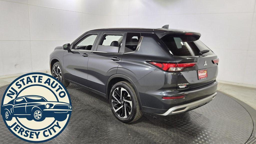 used 2024 Mitsubishi Outlander car, priced at $21,398