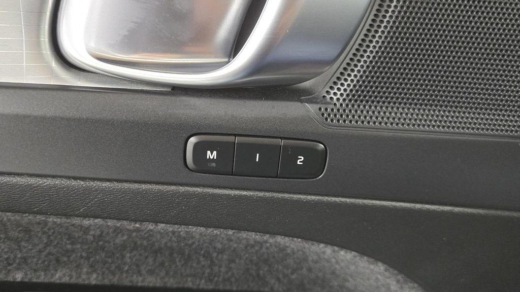 used 2022 Volvo XC40 car, priced at $22,783