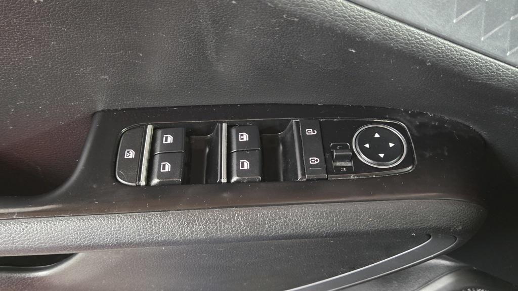 used 2021 Kia Soul car, priced at $10,998