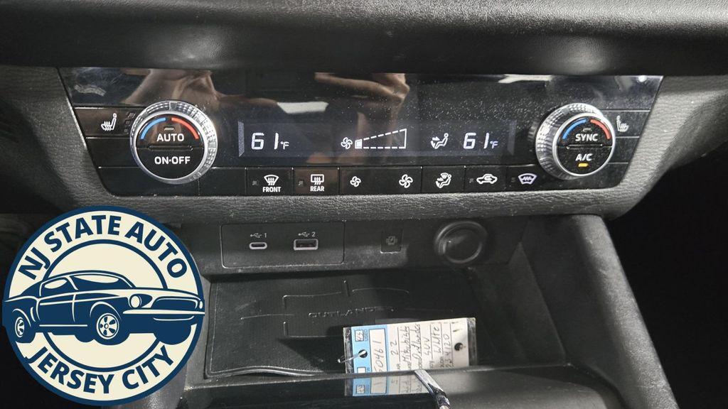 used 2022 Mitsubishi Outlander car, priced at $19,558