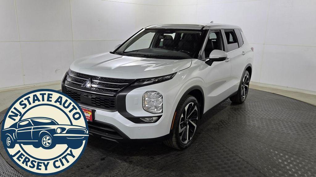 used 2022 Mitsubishi Outlander car, priced at $19,558