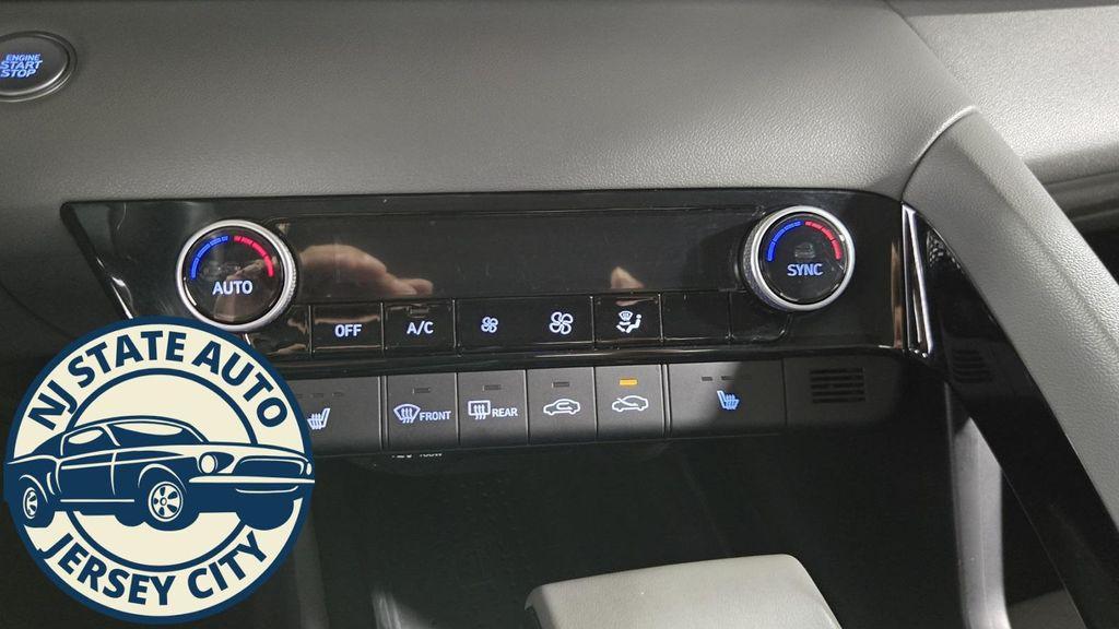 used 2022 Hyundai Elantra car, priced at $15,885