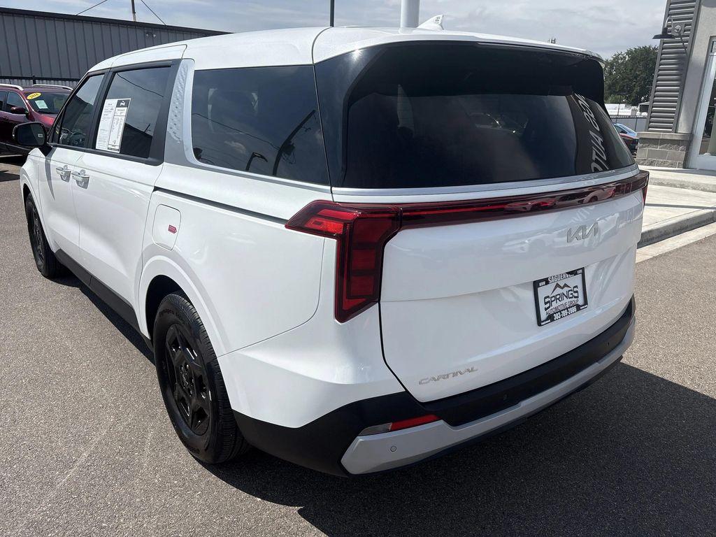 used 2025 Kia Carnival car, priced at $36,994