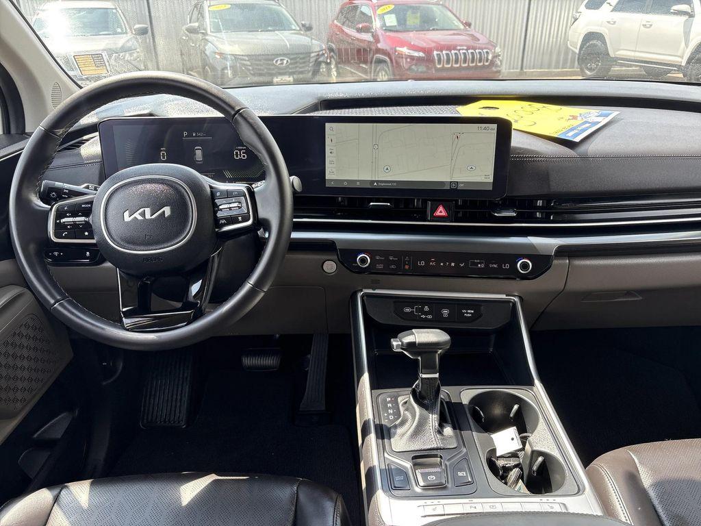 used 2025 Kia Carnival car, priced at $36,994
