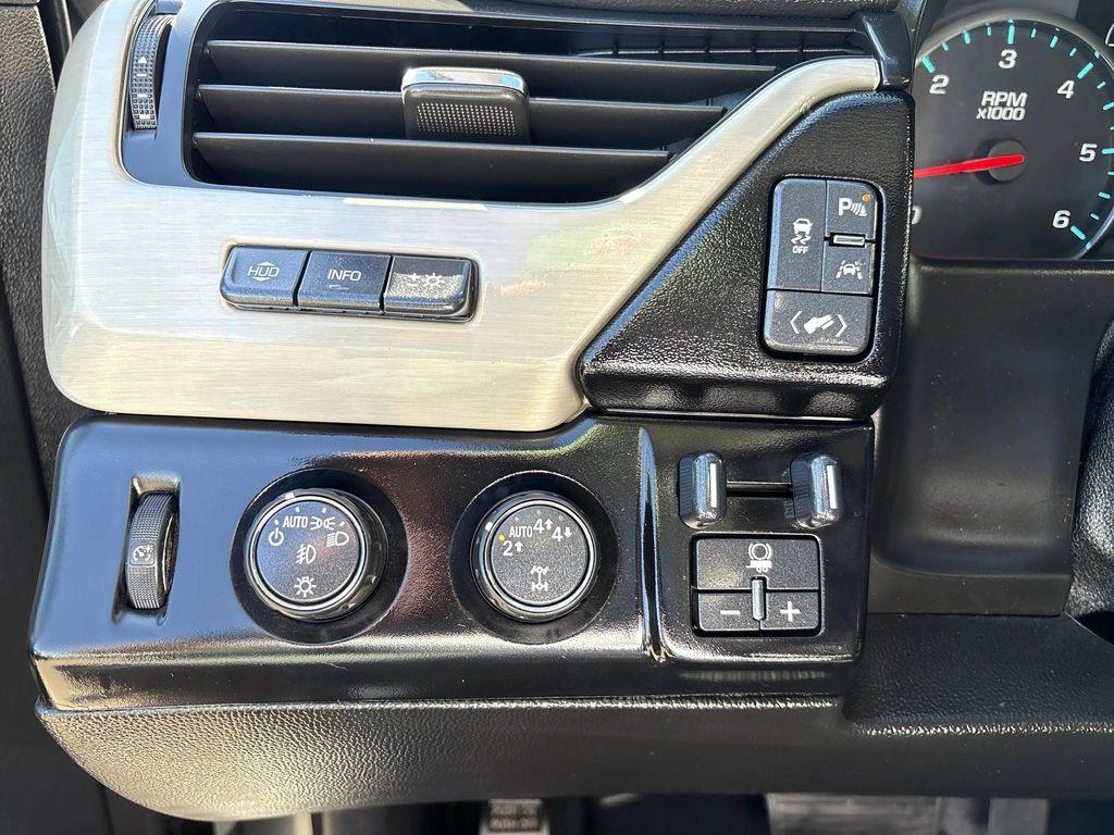 used 2018 GMC Yukon car, priced at $27,994