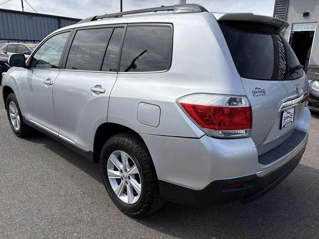 used 2013 Toyota Highlander car, priced at $12,099