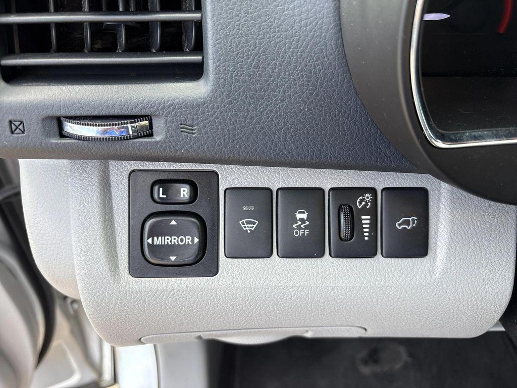 used 2013 Toyota Highlander car, priced at $12,099
