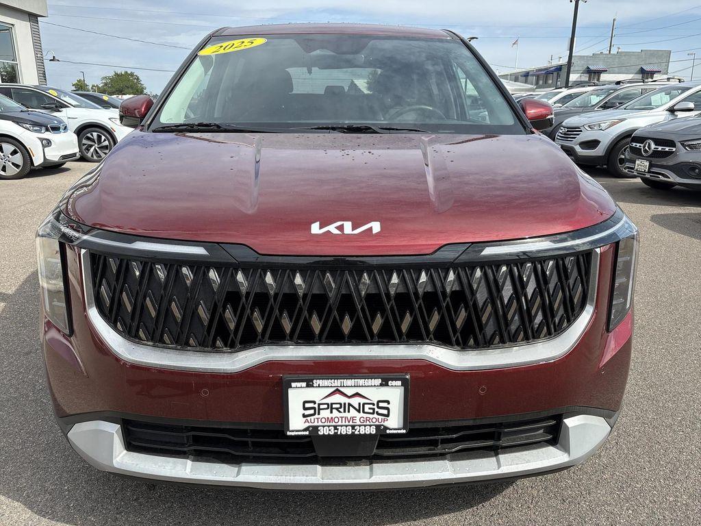 used 2025 Kia Carnival car, priced at $37,994