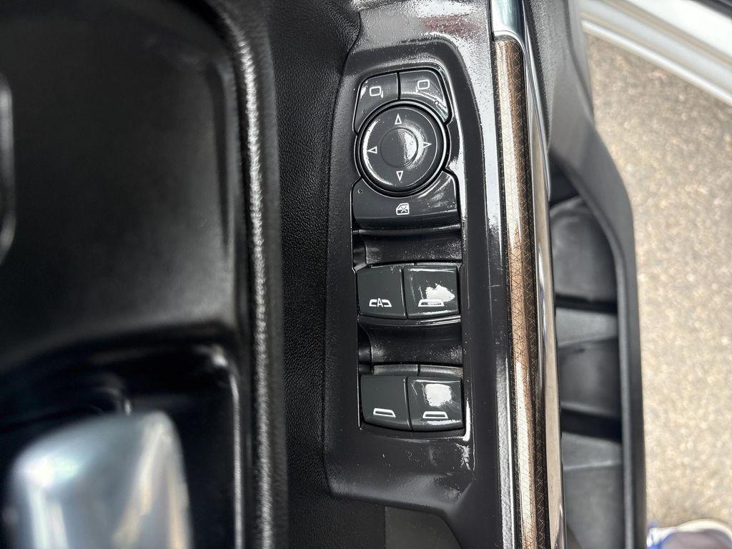 used 2021 Chevrolet Silverado 1500 car, priced at $32,994