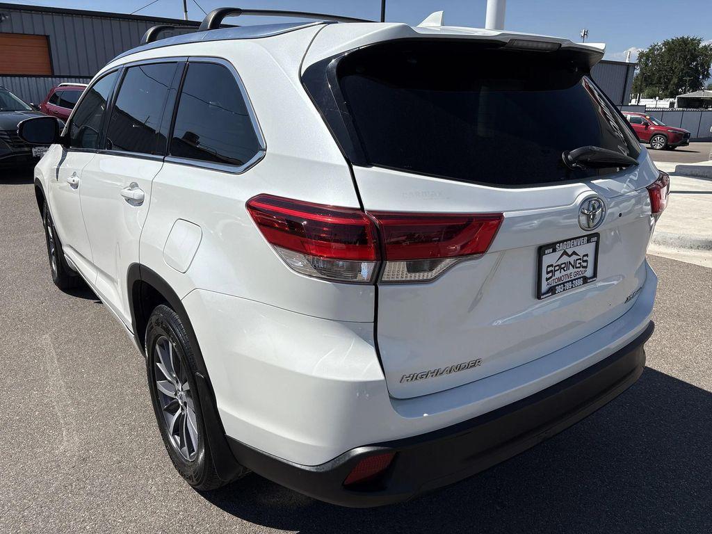 used 2018 Toyota Highlander car, priced at $21,699