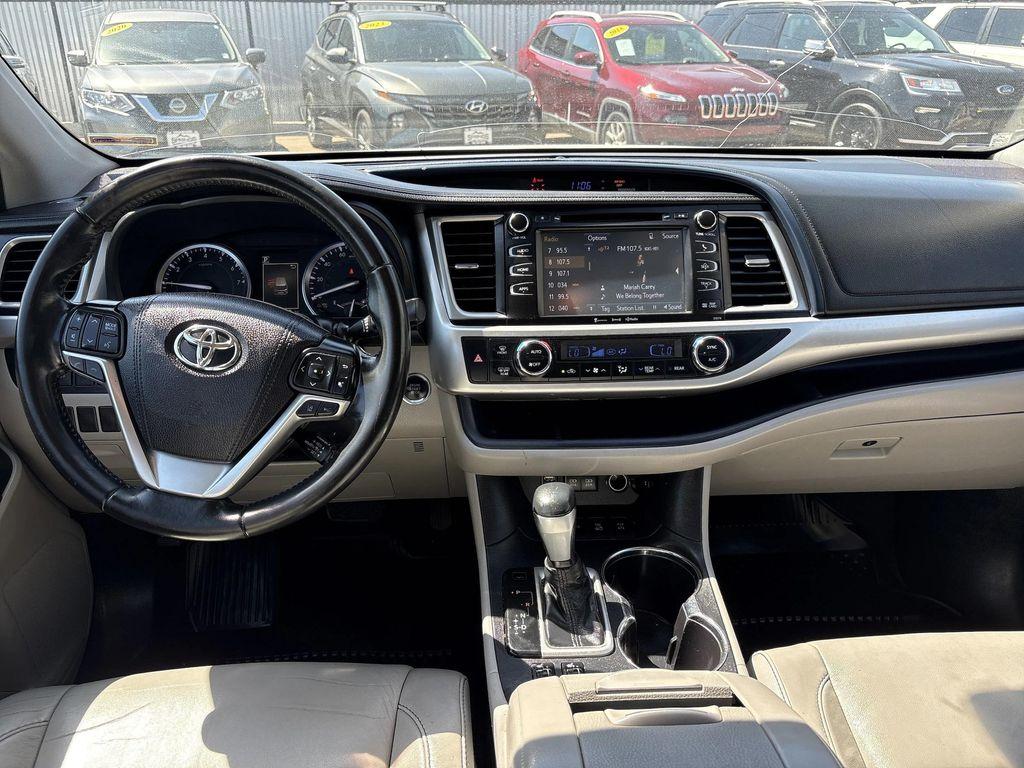 used 2018 Toyota Highlander car, priced at $21,699