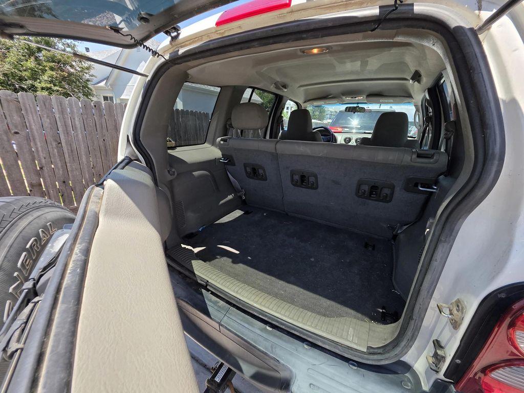 used 2006 Jeep Liberty car, priced at $4,995
