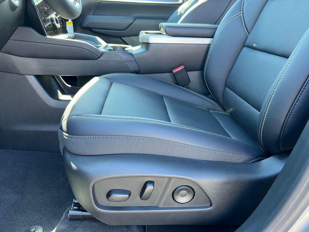 new 2026 GMC Terrain car, priced at $38,034