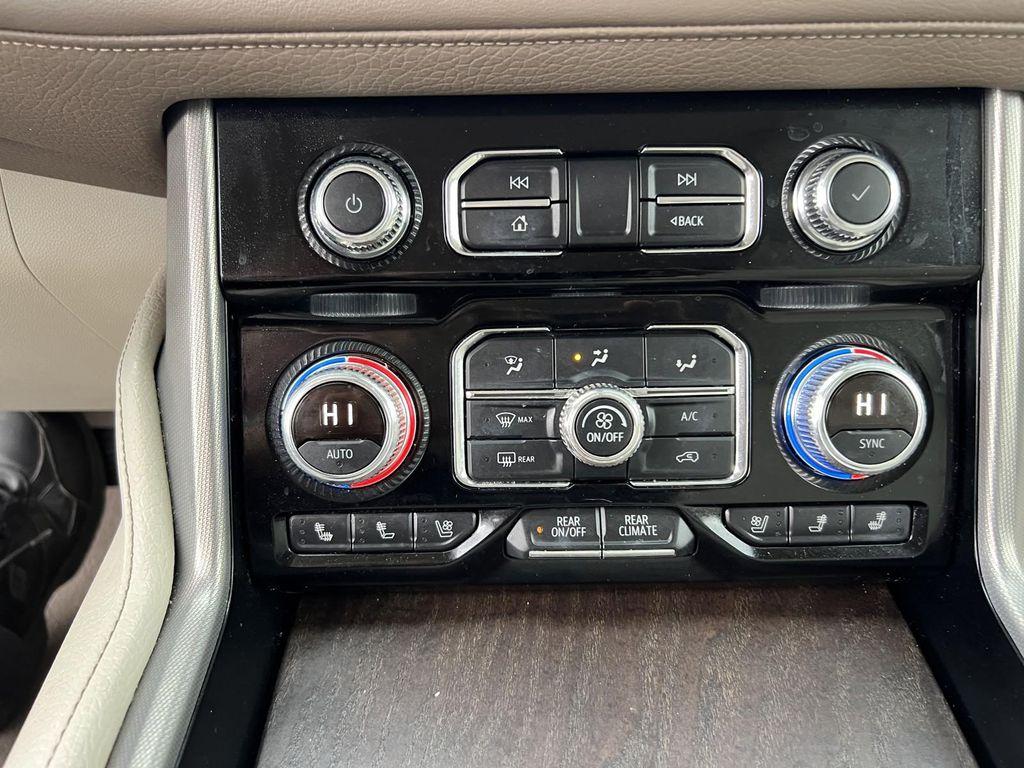 used 2021 GMC Yukon XL car, priced at $47,377