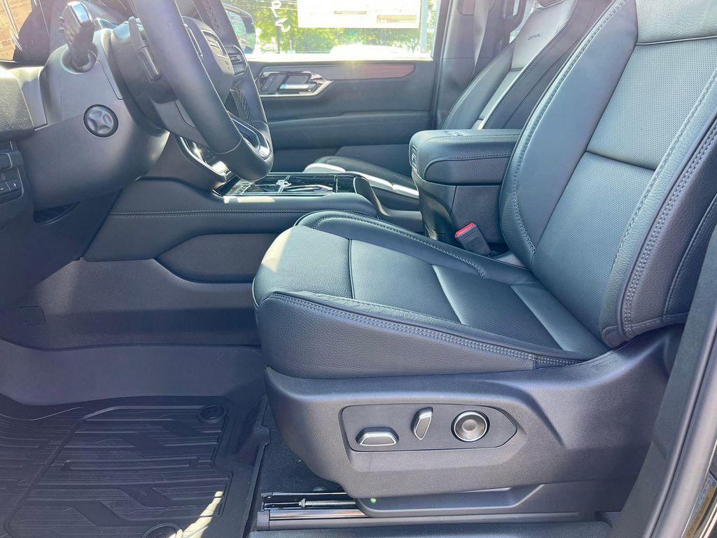 new 2026 GMC Yukon XL car, priced at $100,199