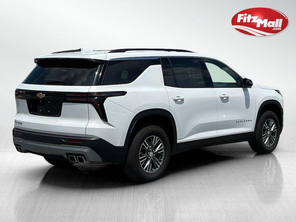 used 2025 Chevrolet Traverse car, priced at $34,877