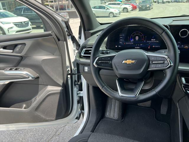 used 2025 Chevrolet Traverse car, priced at $39,677