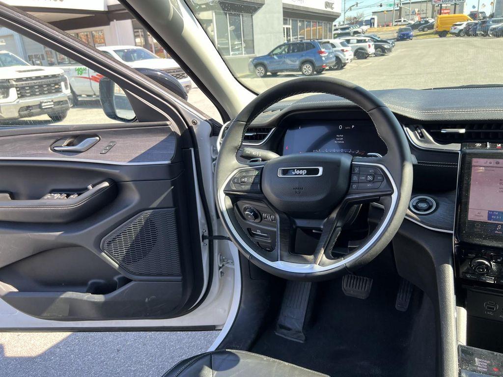 used 2023 Jeep Grand Cherokee car, priced at $25,977