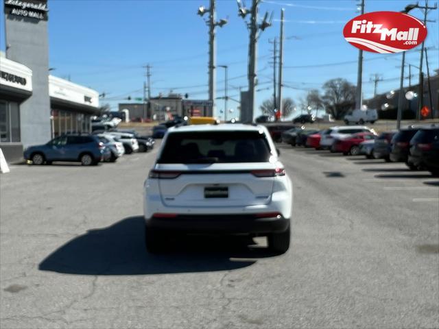 used 2023 Jeep Grand Cherokee car, priced at $28,377