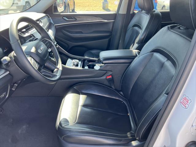 used 2023 Jeep Grand Cherokee car, priced at $28,377