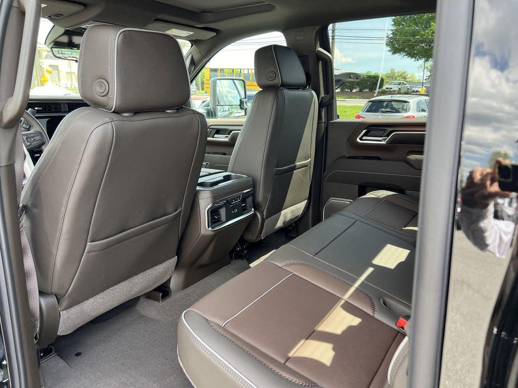new 2025 GMC Sierra 2500 car, priced at $82,556