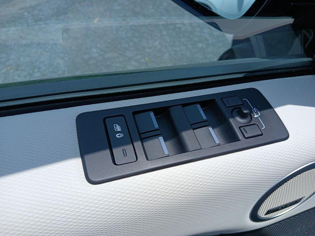 used 2023 Land Rover Discovery car, priced at $45,277