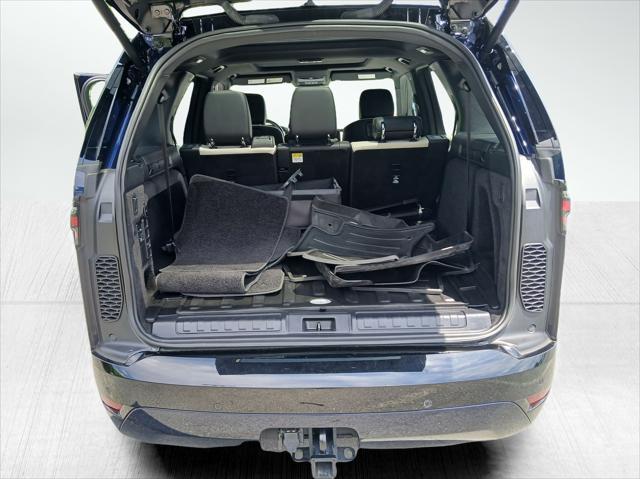 used 2023 Land Rover Discovery car, priced at $47,377