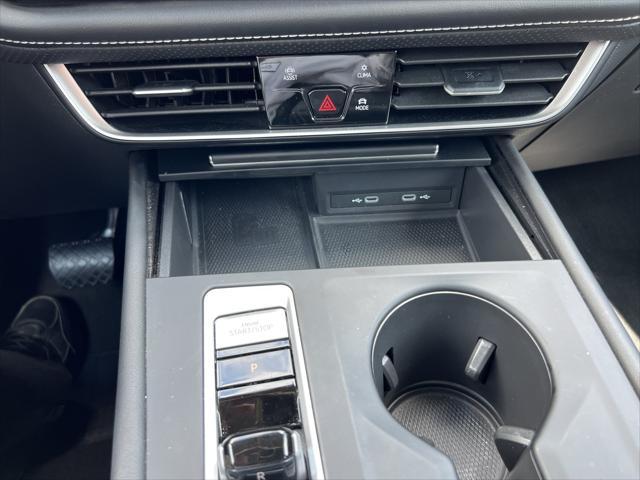 used 2024 Volkswagen Atlas car, priced at $30,977