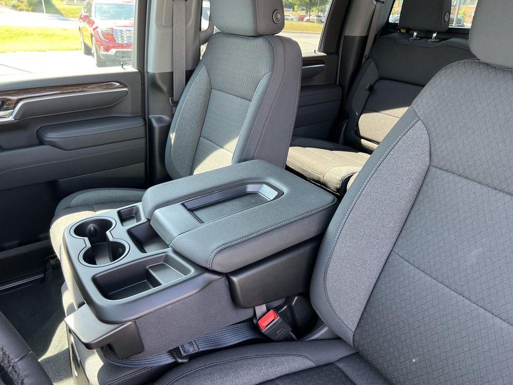 new 2025 GMC Sierra 2500 car, priced at $59,589