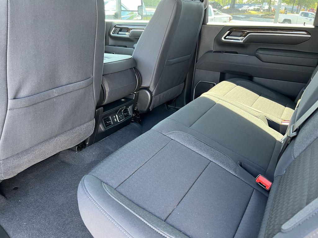 new 2025 GMC Sierra 2500 car, priced at $59,589