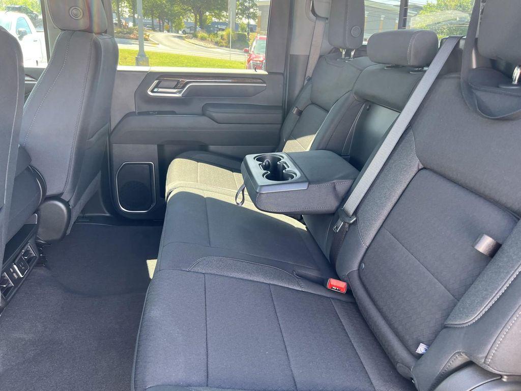 new 2025 GMC Sierra 2500 car, priced at $59,589