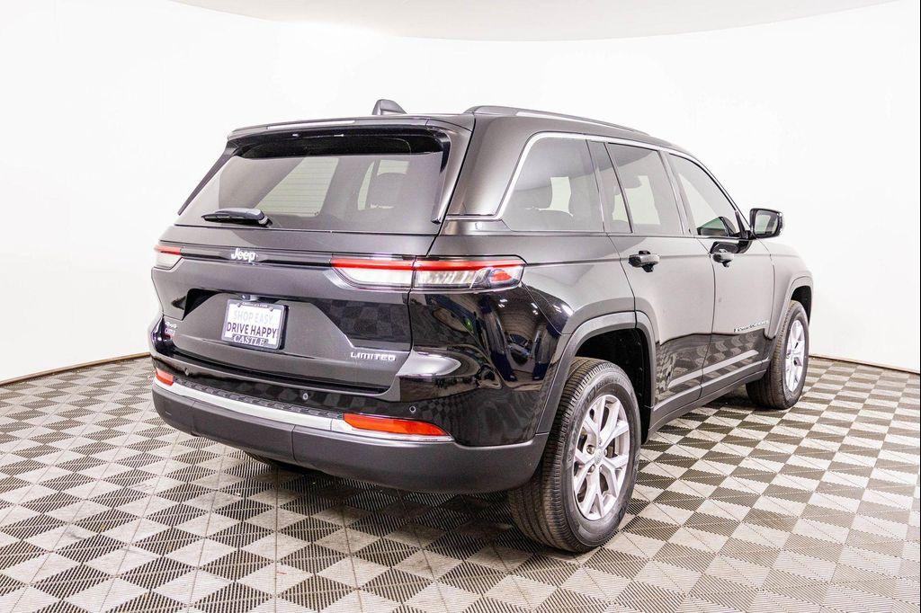used 2022 Jeep Grand Cherokee car, priced at $29,777