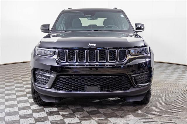 new 2025 Jeep Grand Cherokee car, priced at $38,583