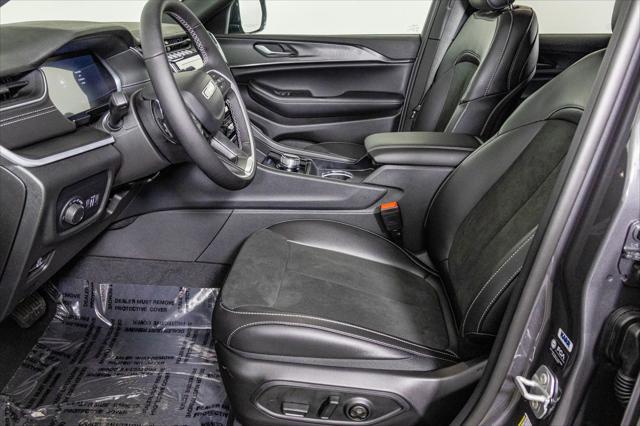new 2025 Jeep Grand Cherokee car, priced at $41,351
