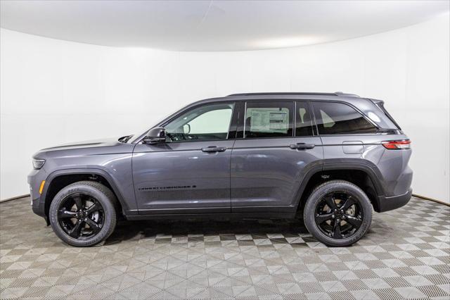 new 2025 Jeep Grand Cherokee car, priced at $41,351