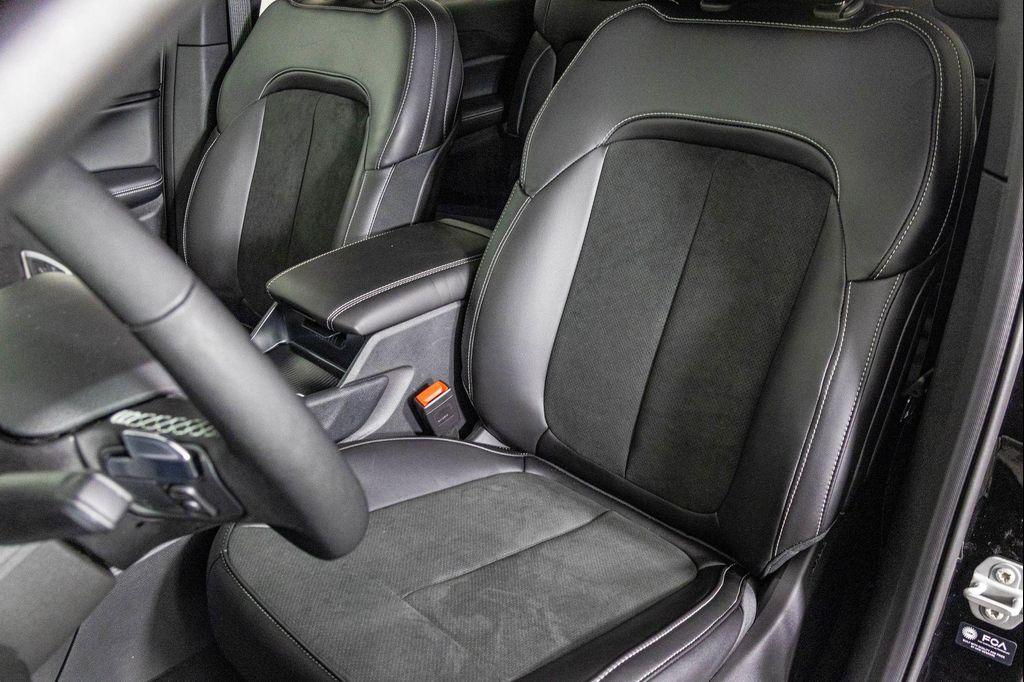new 2025 Jeep Grand Cherokee L car, priced at $42,169